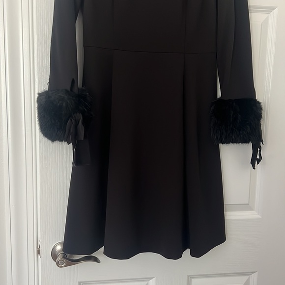 Black dress - Picture 5 of 7